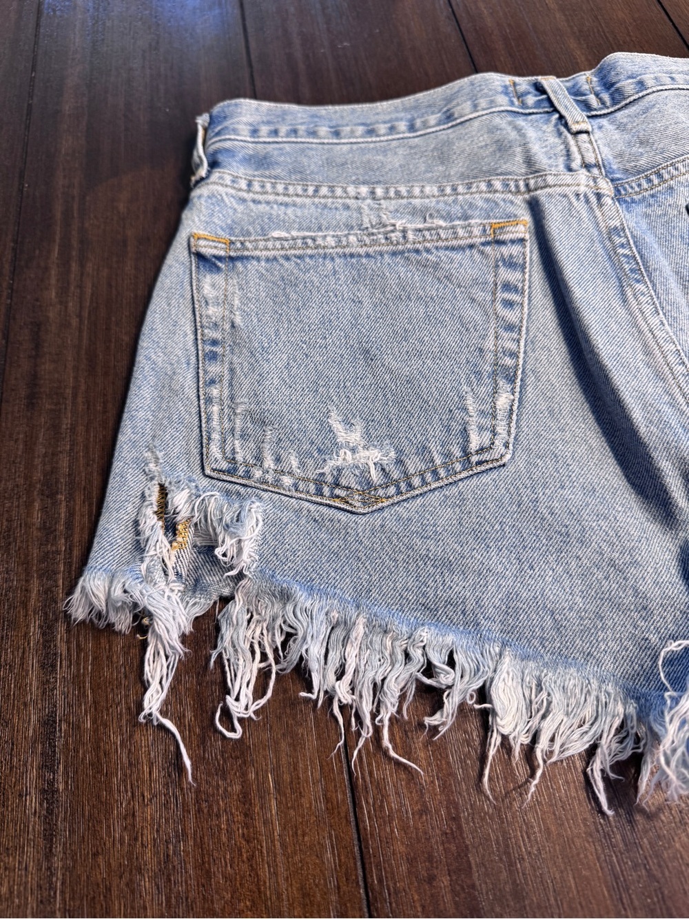 AGOLDE Parker Distressed Denim Shorts S 27 Light Wash High Rise Frayed Hem Short - Picture 6 of 13
